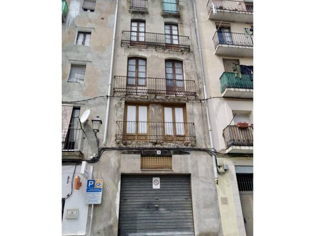 Edificio en venta en Barri Antic photo 0