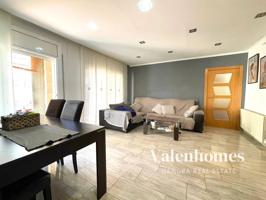 Casa en venta en Polinyà photo 0