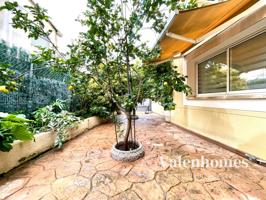 Preciosa casa a cuatro vientos con patio y gran garaje cubierto y posibilidad de instalar piscina. photo 0