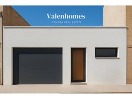 Planta baja de doble fachada con gran potencial photo 0