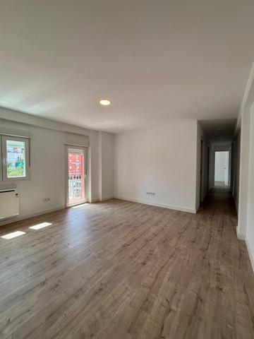 ¡Descubre tu nuevo hogar con InmoRenta en el corazón de Alcorcón! photo 0