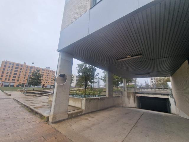VENTA PLAZA GARAJE MARITURRI - CALLE OYON JUNTO PLAZA PORTICADA photo 0