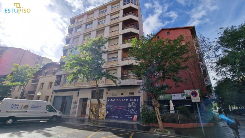 GARAJE EN AVENIDA NTRA SRA ESTIBALIZ-Casi esquina con Calle OLAGUIBEL photo 0