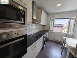 Exclusiva-PRECIOSO PISO REFORMADO EXTERIOR-AVDA.JUDIMENDI-Con Vistas al Parque Judimendi-87 m2-3 hab-Salon-Cocina-2 baños Ducha-1Suite-NO Ascensor photo 0