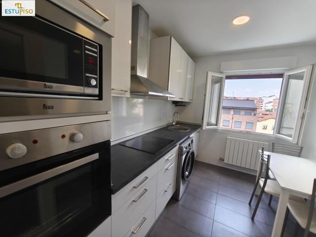 Exclusiva-PRECIOSO PISO REFORMADO EXTERIOR-AVDA.JUDIMENDI-Con Vistas al Parque Judimendi-87 m2-3 hab-Salon-Cocina-2 baños Ducha-1Suite-NO Ascensor photo 0