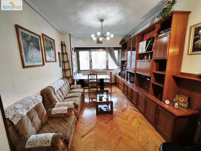 CUIDADO PISO 91m2 EN LOS HERRAN - Junto al Nuevo Boulevard Verde de la Ciudad-Cocina-Salón-2 habitaciones-Baño-Despensa-Trastero-Garaje Opc photo 0