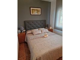 Casa en venta en Olot photo 0