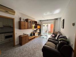 Piso en venta en Olot photo 0
