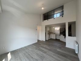 Piso en venta en Olot photo 0