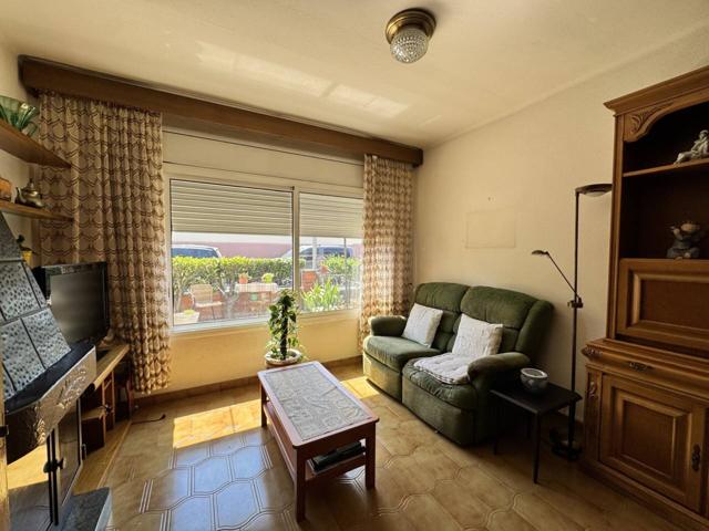 Casa en venta en Olot photo 0