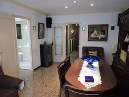 SE VENDE PISO DE 3 HABITACIONES EN ZONA BARRIO ANTIGUO DE VILADECANS photo 0