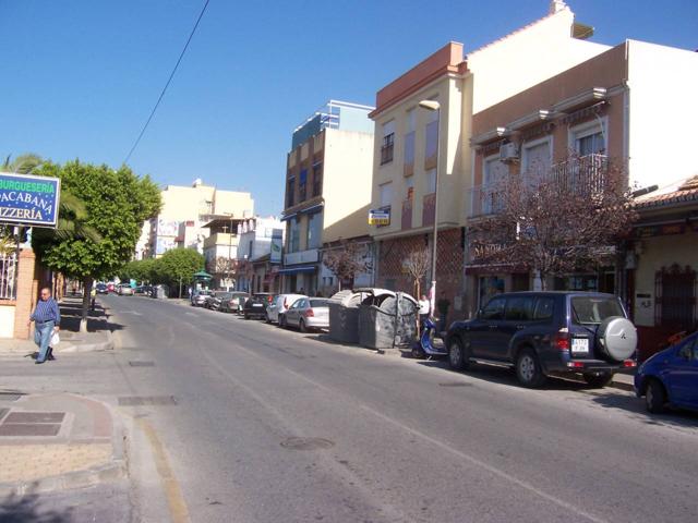 Local comercial reformado en la Avenida Principal de Ciudad Jardín calle Emilio Thuiller !!!!! photo 0