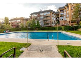 InmoGil Gestión, Piso dúplex en venta en Majadahonda con piscina y trastero en urbanización photo 0