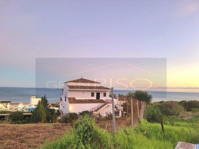 Terrenos Edificables En venta en Estepona photo 0