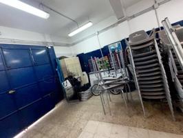 Local En venta en Centro, Estepona photo 0