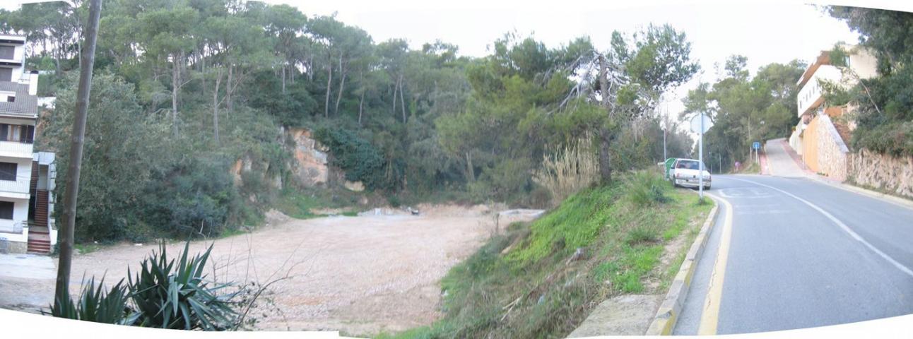 TAMARIU - Terreno para construir 4 viviendas unifamiliares y parking. photo 0