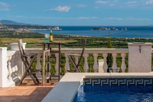 ALQUILER TURÍSTICO - Casa com piscina privada y vistas al mar. photo 0