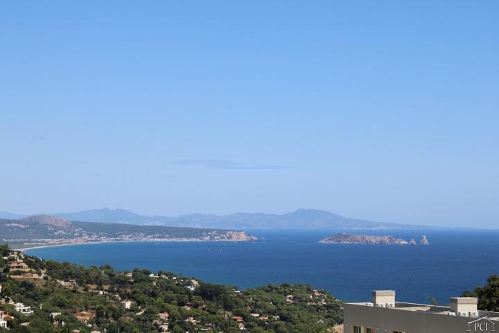 BEGUR - Casa adosada con vistas al mar y a pocos metros del centro del pueblo photo 0