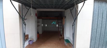Se vende garaje cerrrado en Laredo photo 0