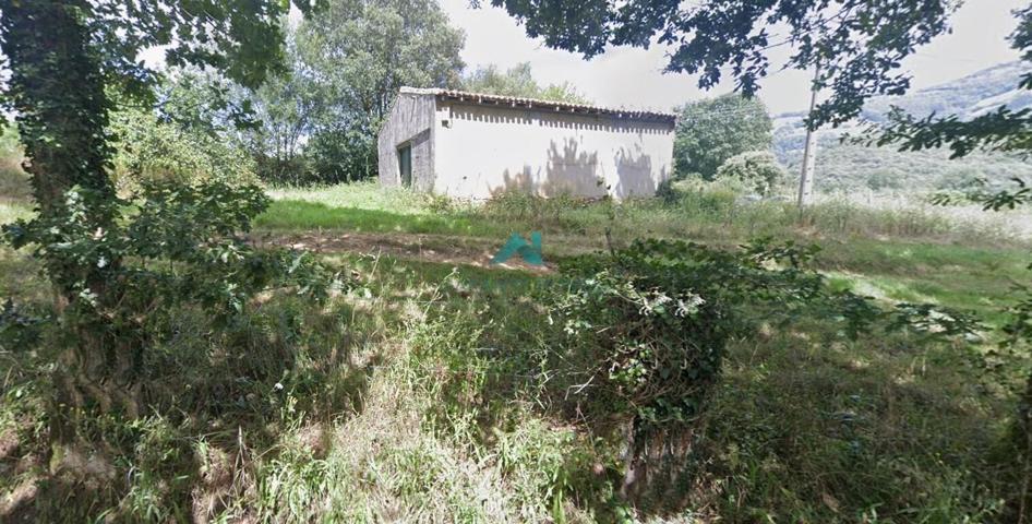 Se vende casa de pueblo con terreno en Rasines photo 0