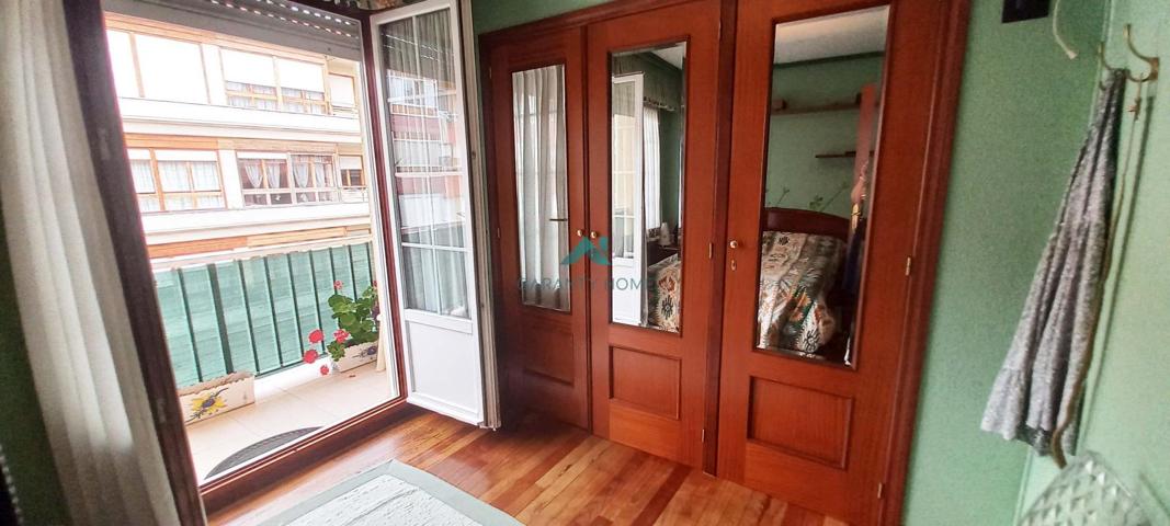 Se vende chalet adosado en Laredo photo 0