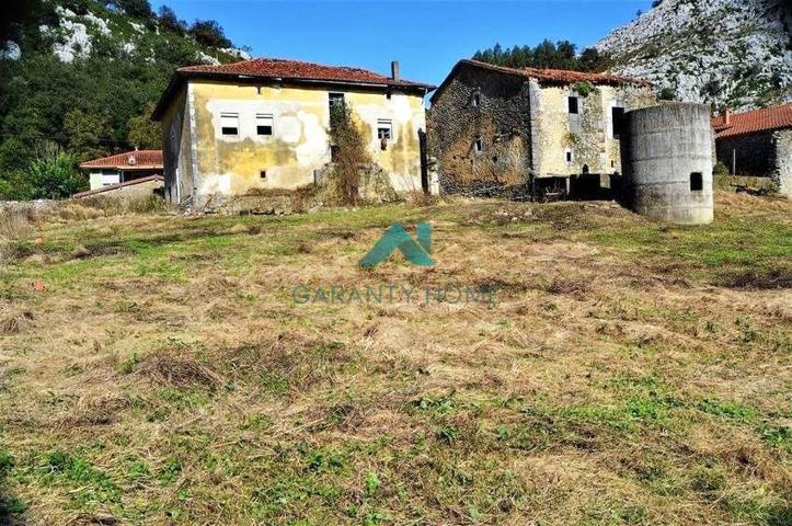 Se vende casa de pueblo con terreno photo 0