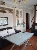 Se vende chalet pareado en Laredo photo 0