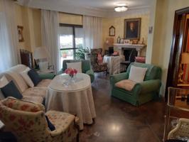 Gran piso a la venta en pleno centro de Badajoz photo 0