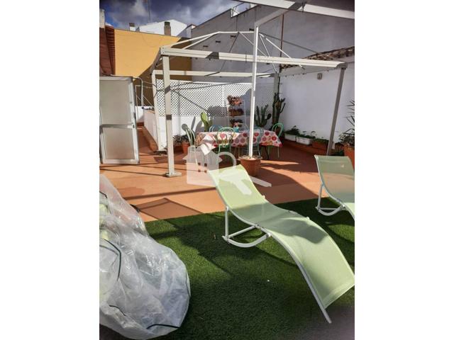 Se vende planta primera y terraza en pleno centro de Badajoz photo 0