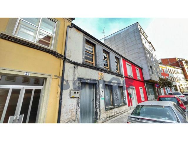 Casa a la venta para rehabilitar en calle Islas Canarias, zona Frigsa en Lugo photo 0