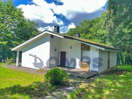 Casa a la venta con finca de 5600 metros en Pedreda, Lugo photo 0