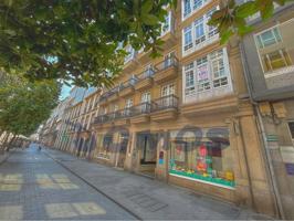 Oficina en venta en calle de la Reina en Lugo photo 0