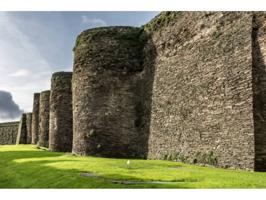 Se traspasa por jubilación Clínica Dental consolidada en Lugo. photo 0