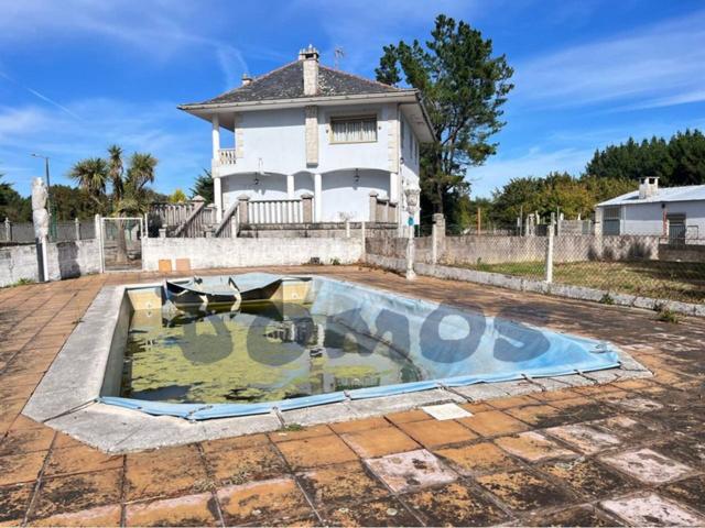 Casa con gran parcela, piscina y anexos cerca de O Corgo (Lugo) photo 0