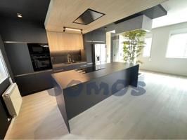 Piso en venta en plena Ronda Muralla en Lugo photo 0