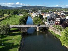 Casa En venta en Cacabelos photo 0