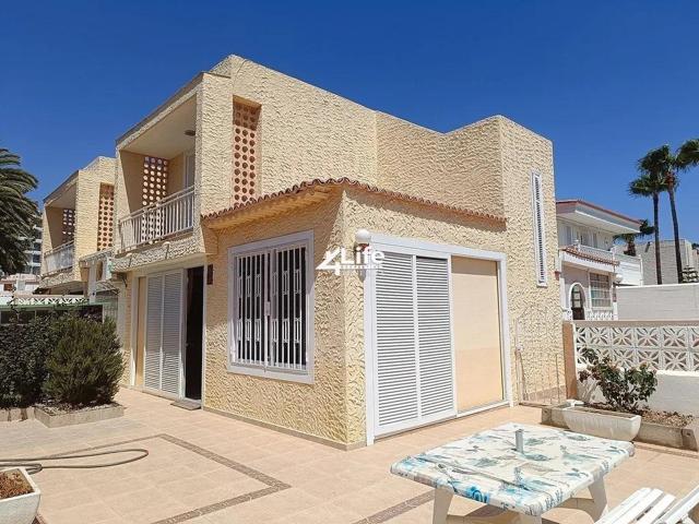 Pareado en venta en Playa de las Americas de 140 m2 photo 0