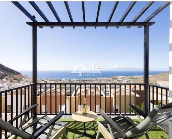 Impresionante villa de 3 dormitorios en alquiler en Roque del Conde photo 0