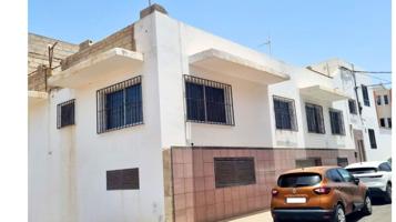 IDEAL PARA INVERSOR O PROMOTOR. EDIFICIO EN ARRECIFE photo 0