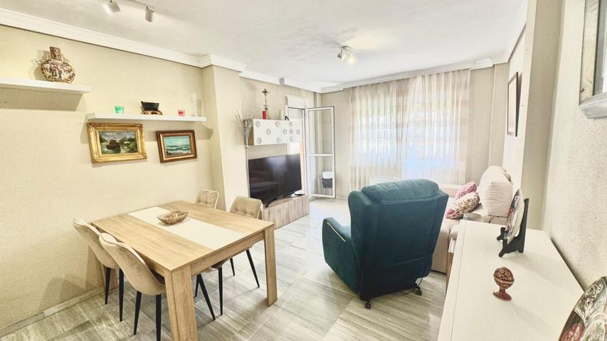 Vivienda en venta de 2 dormitorios en Torremolinos photo 0
