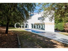 Casa en venta. Arxius. Sant Cugat del Valles photo 0