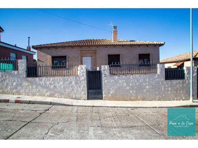 Chalet unifamiliar en venta en Mesones de Uceda photo 0
