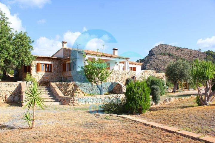 Se vende increíble finca rústica con inmejorables vistas en Son Termes photo 0