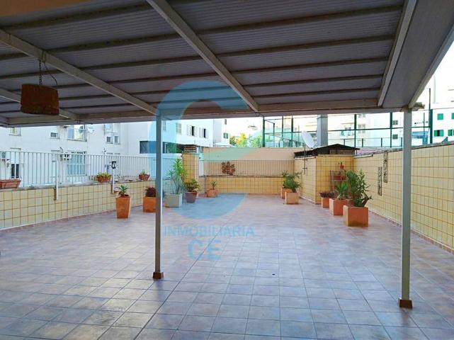 Se vende piso con amplia terraza en Pere Garau photo 0