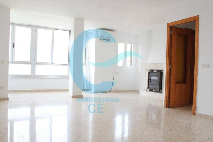 Se vende tercer piso con ascensor y aparcamiento en Son Ferrer photo 0