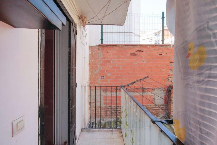 Piso En venta en el Poble Sec photo 0