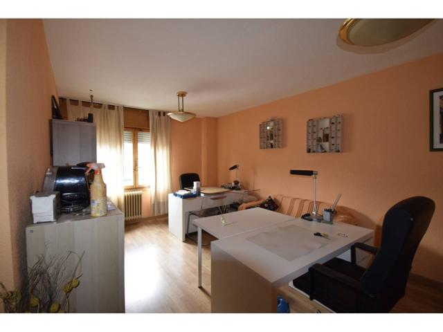 Piso en venta en La Chantría-La Lastra(24005) photo 0