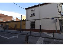 Edificio en venta en La Virgen del Camino photo 0