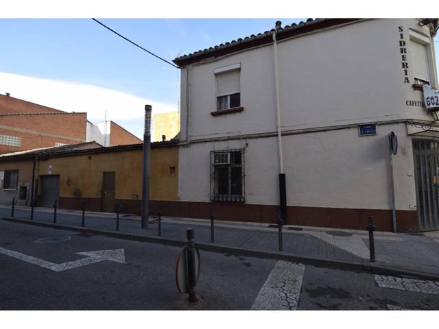 Edificio en venta en La Virgen del Camino photo 0
