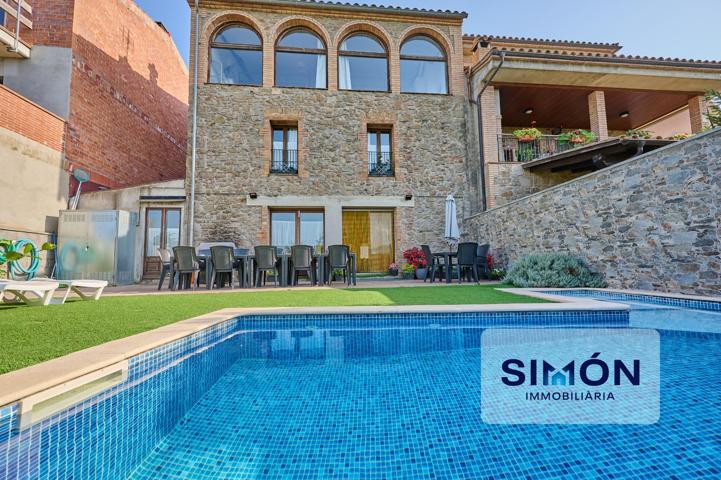 Fantástica masia restaurada con mucho encanto, de 405 m2 i con espectaculares vistas! photo 0